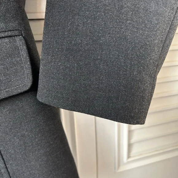 DKNY City Blazer - Picture 7 of 12